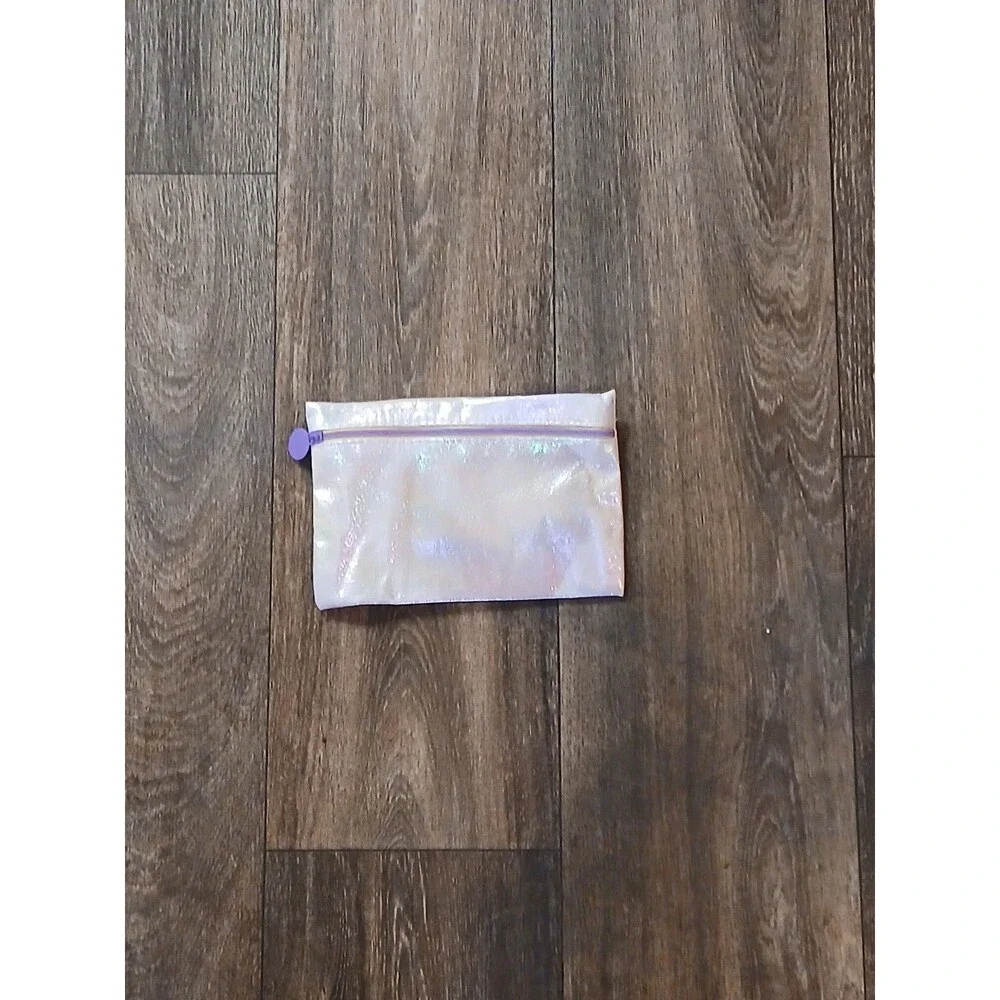 ipsy womans bag cosmetic